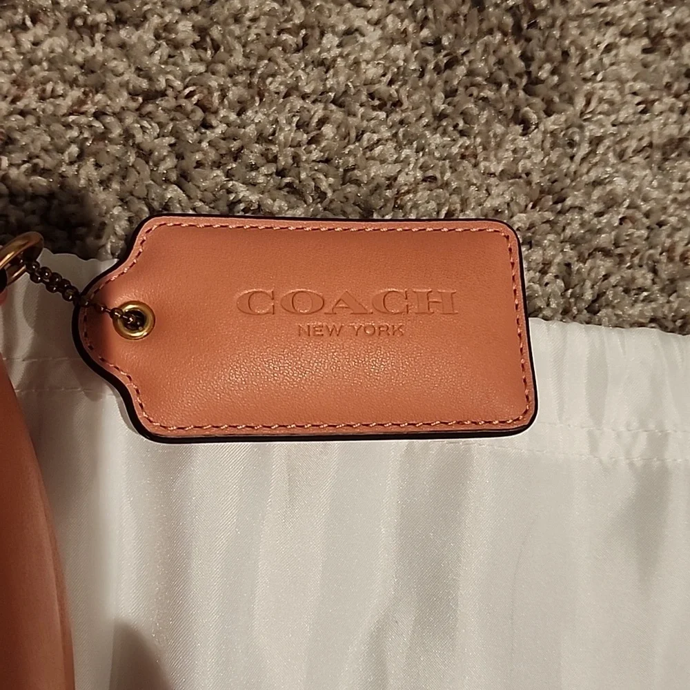 Coach Quilted Madison - Picture 5 of 11